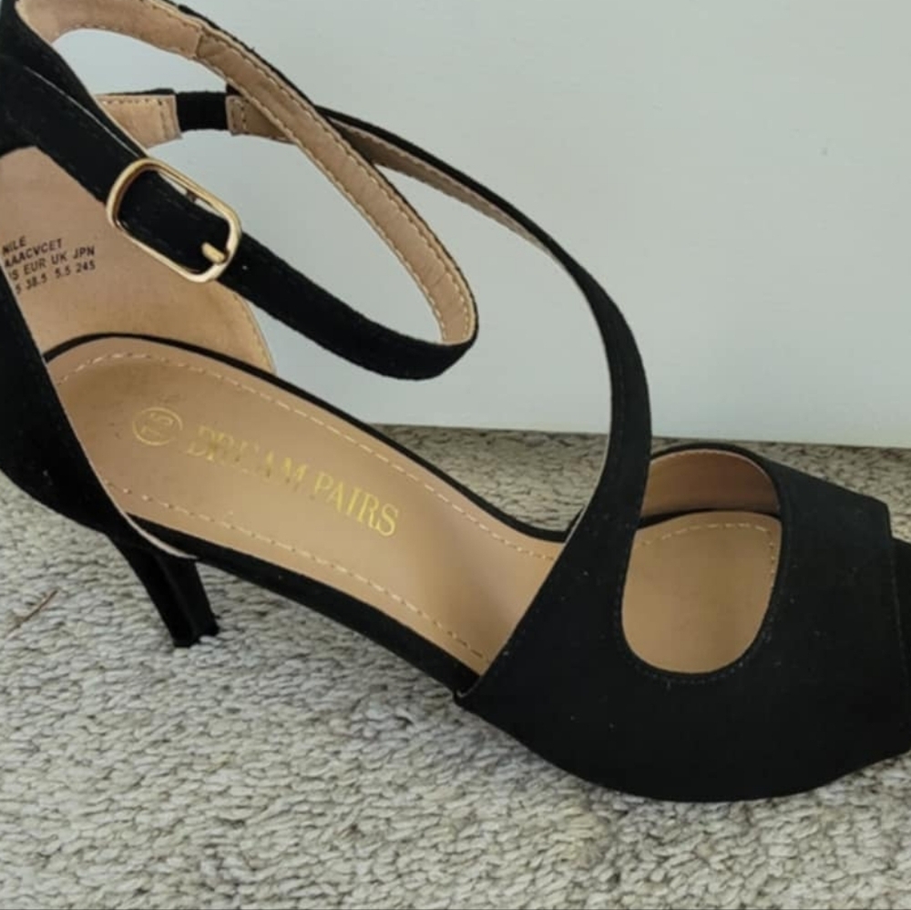 Dream Pairs Black Strappy Heels Size 7.5 | Elegant Ankle Strap Sandals | Classic - Picture 3 of 6